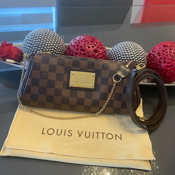 Louis Vuitton Handbags - ❌SOLD❌ AUTHENTIC LOUIS VUITTON EVA CLUTCH🤎